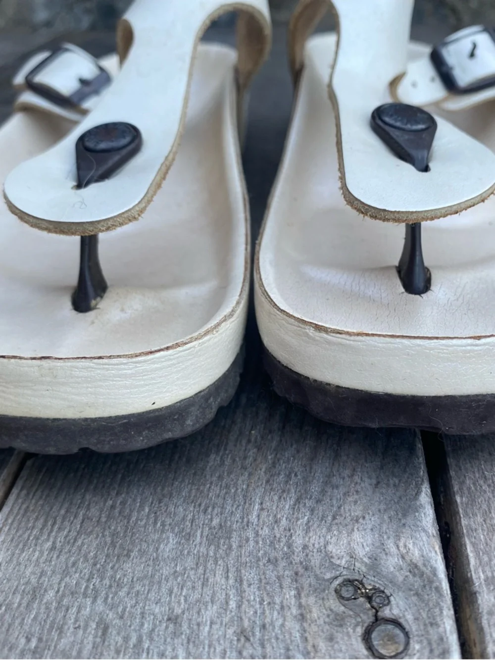 Birkenstock metallic White Thong Sandals with Black Buckles - Picture 2 of 9